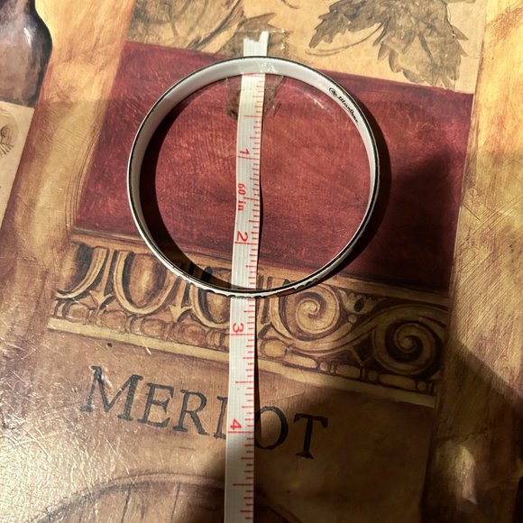 Mid-Century Marlene Enameled Bangle Bracelet - a vintage treasure - Picture 7 of 7